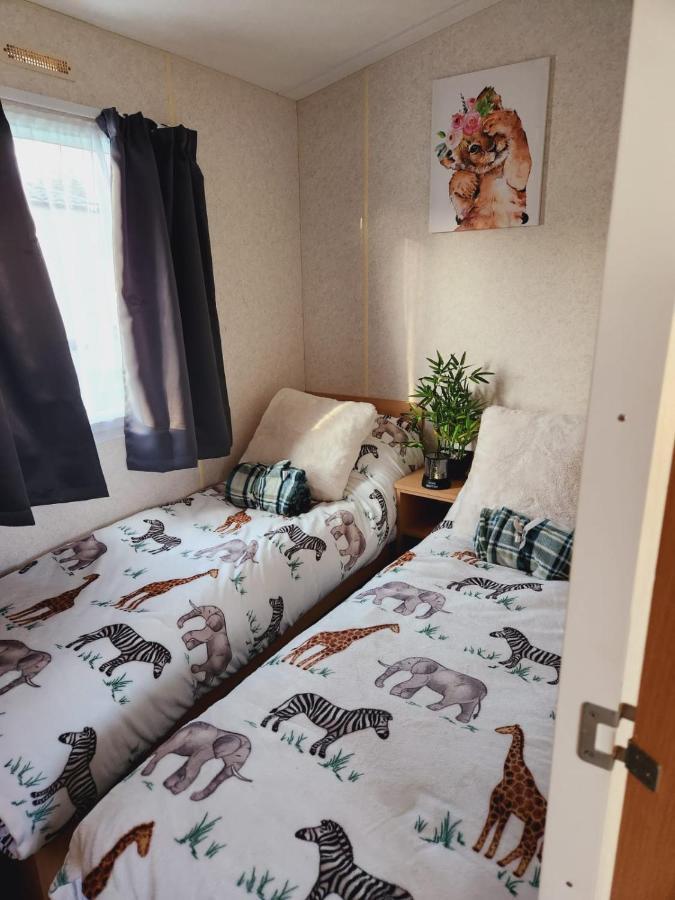 Hotel Comfy Caravan On Marine Park Rhyl Exterior foto